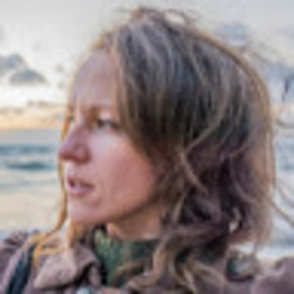 Meet your Posher, Kira - Picture 1 of 1